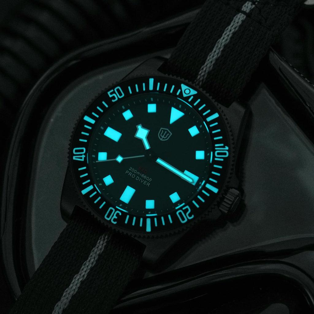 40mm Titanium Dive Watch T601055