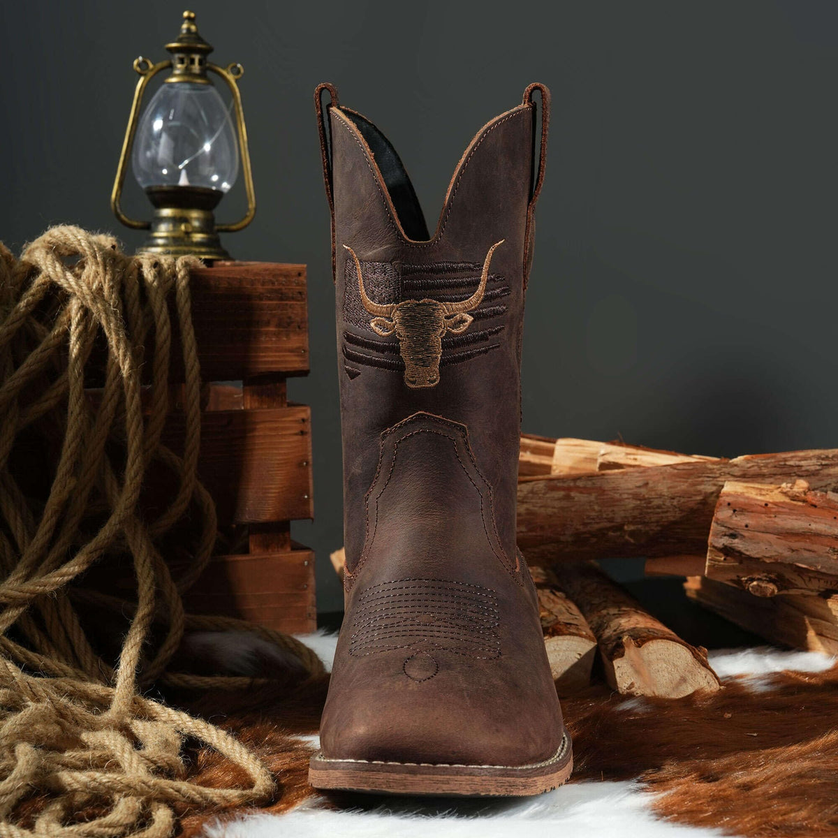 Cowboy Boots Wide Square Toe Slip Resist L3205