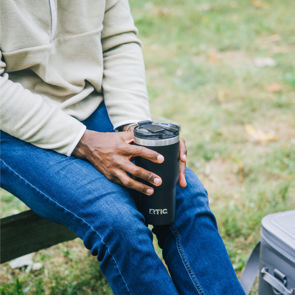 20oz Ceramic Lined Tumbler with Lid F615